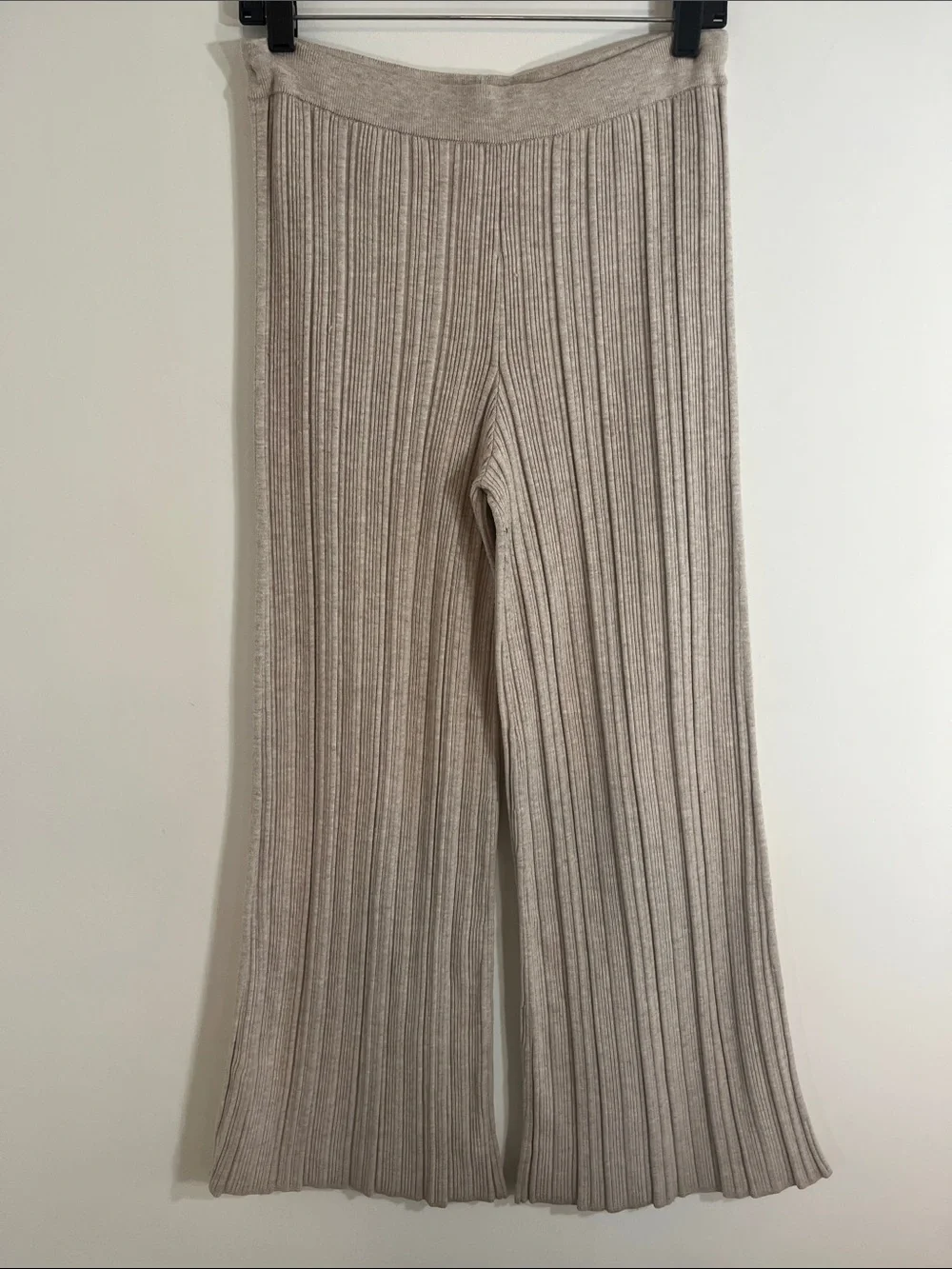 Aerie cozy flared ribbed pants size Medium